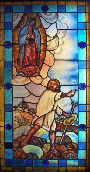 과달루페의 성모와 성 요한 디다코_photo by Thelmadatter_in the Church of Virgin of Guadalupe in Tenango del Valle_Mexico.jpg